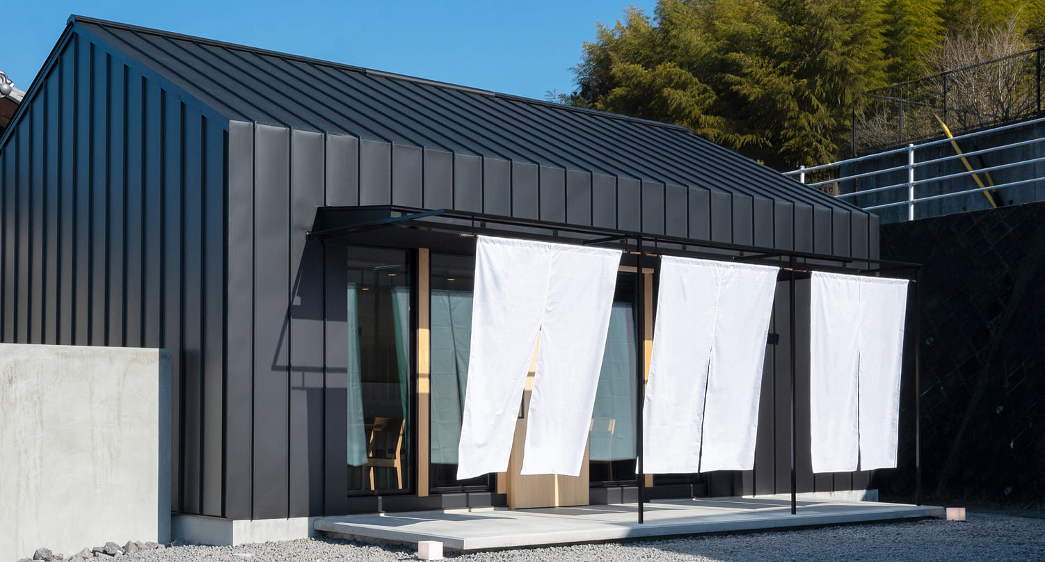 お店の外装の写真